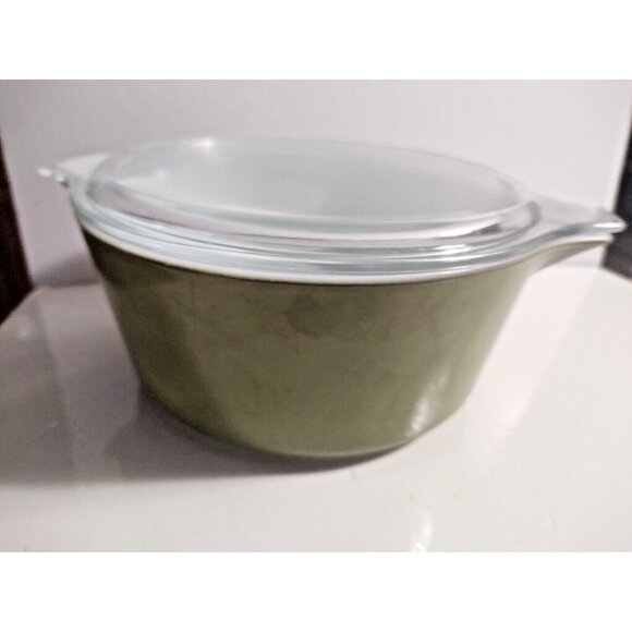 Vintage Avocado Green Milk Glass Pyrex Casserole Dish With Lid 2.5 QT - #475 - Picture 2 of 11